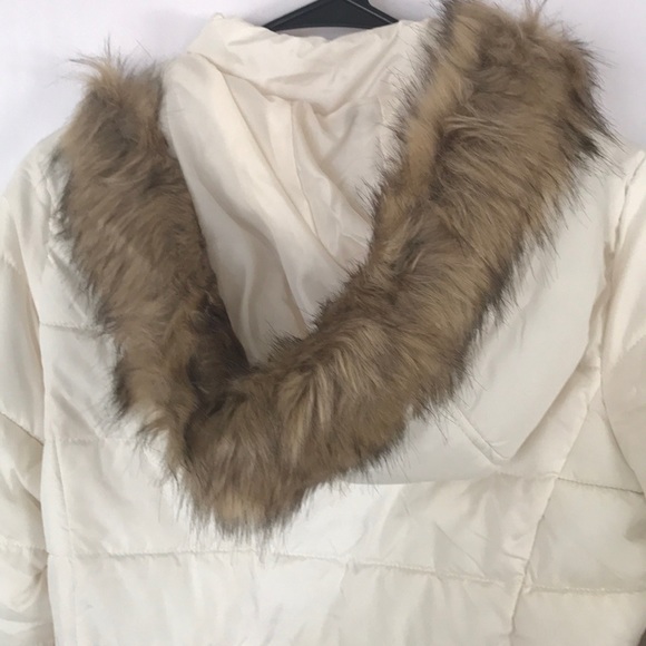 US Polo Assn White Puffer Coat Faux Fur - Picture 4 of 6